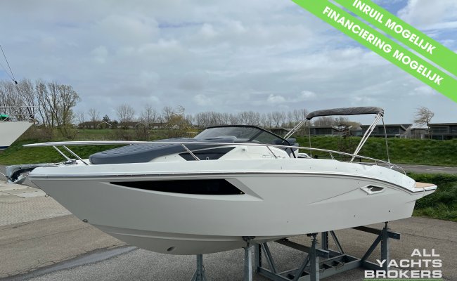 Cranchi Endurance E30, Speedboat and sport cruiser for sale by All Yachts Brokers