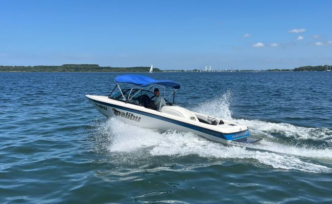 Malibu Sportster, Speedboat and sport cruiser for sale by All Yachts Brokers
