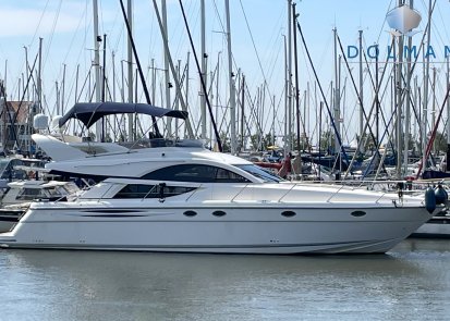 Fairline Phantom 50, Yacht for sale by Fluvial Passion