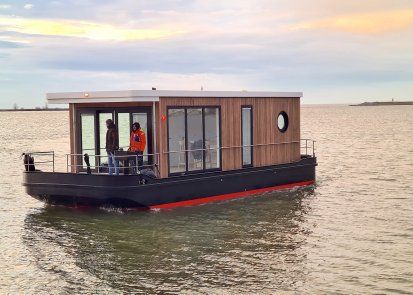 HOMESHIP 1250D Houseboat Met Scheepsromp, House-Boat for sale by Fluvial Passion