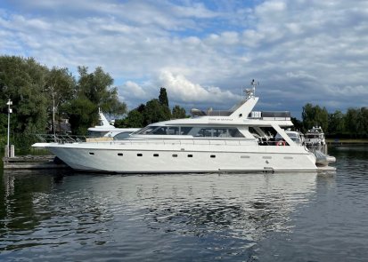 Van Der Valk 2400 Custom, Yacht for sale by Fluvial Passion