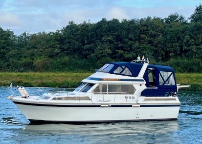 Neptunus 118 AK Flybridge, Vedettes mer for sale by Fluvial Passion