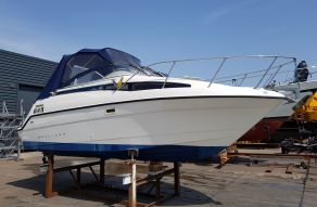Bayliner 2355