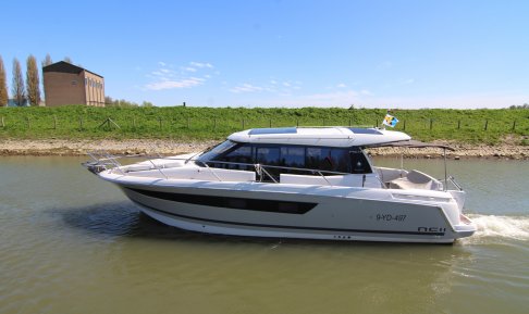 Jeanneau NC 11, Speedboat and sport cruiser for sale by Schepenkring Dordrecht