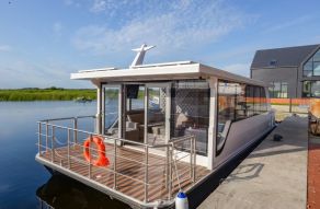 Houseboat Apollo 100