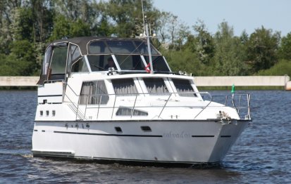 Succes 115  Ultra , Motor Yacht for sale by Jachtbemiddeling Terherne-Nautic