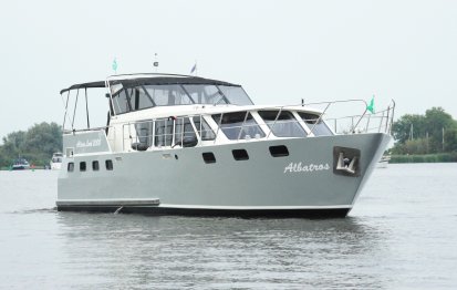 Altena Look 2000 ,, Motorjacht for sale by Jachtbemiddeling Terherne-Nautic