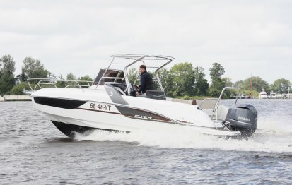 Beneteau Flyer 7.7 SUNdeck, Speed- en sportboten for sale by Jachtbemiddeling Terherne-Nautic