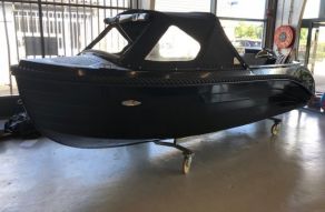 Oud Huijzer 570 Tender