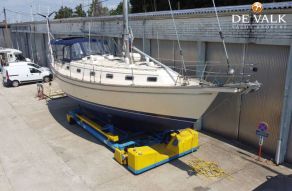 Island Packet 40
