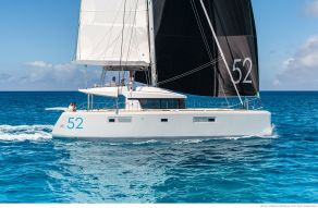 Lagoon 52 FLYBRIDGE