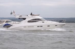 Sealine F42/5
