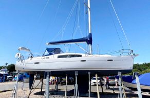 Beneteau Oceanis 40