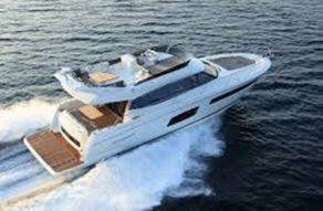 Prestige 560 Flybridge