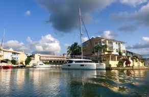 Lagoon 42