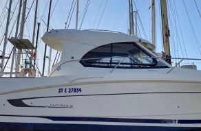 Beneteau Antares 8