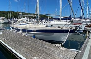 Hallberg Rassy 352