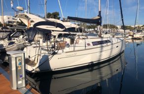 Beneteau Oceanis 37