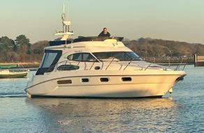 Sealine F37