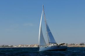 Beneteau Sense 43