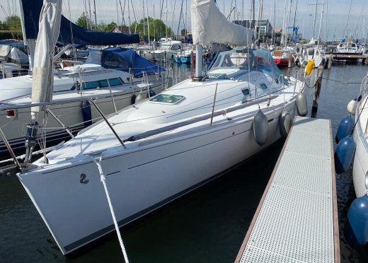 Beneteau First 31.7, Zeiljacht for sale by Escape Yachting