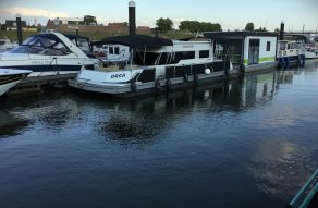 Watercamper Pontoonboot
