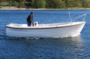 Crescent Allure 21
