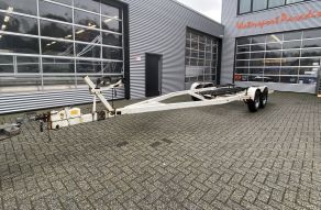 USA trailer Tandemasser geremd