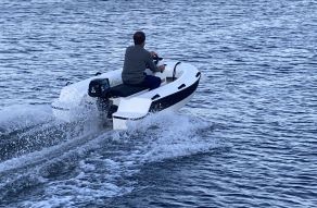 AST Yachts Coast 280 Electric