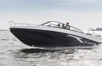 Arena Buiten adem Creatie YachtFocus.com - Altijd de eerste met nieuw botenaanbod