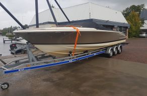 CRIS CRAFT 28 Corsair Heritage Edition
