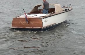 Beaver 27 Picnic Launch