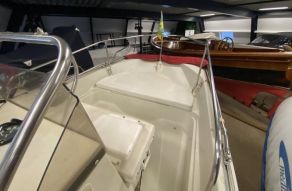 Boston Whaler Montouk 170 Classic