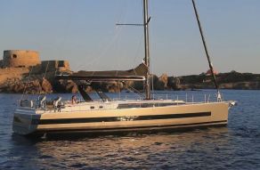 Beneteau Oceanis Yacht 62