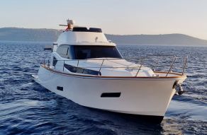 Monachus Yachts Issa 45 En 45 Fly