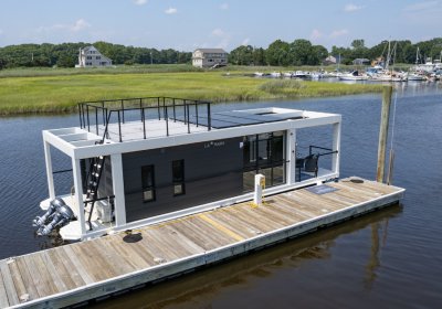 Modern 11 Houseboat, Woonboot for sale by Huisboot Makelaar