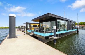 MarinHome 84 Prestige Jan Des Bouvrie