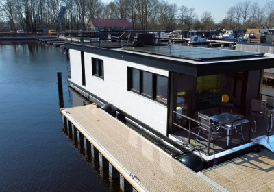 TMBoats 49 Eco Houseboat - Met Ligplaats, Woonboot for sale by Huisboot Makelaar