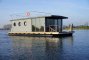La Mare Houseboat Apartboat XL - Sauna - Hottub - Maasbommel
