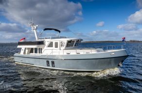 Privateer Trawler 50