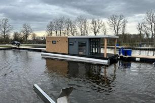 HBM Houseboat Morena