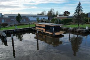 HBM Houseboat Meppel