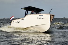 X Shore Eelex 8000