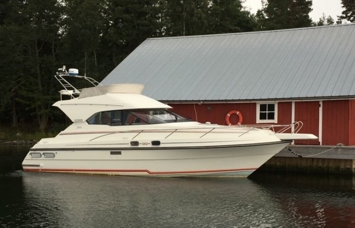 Tresfjord 343, Speedboat and sport cruiser for sale by Vaarmakelaar