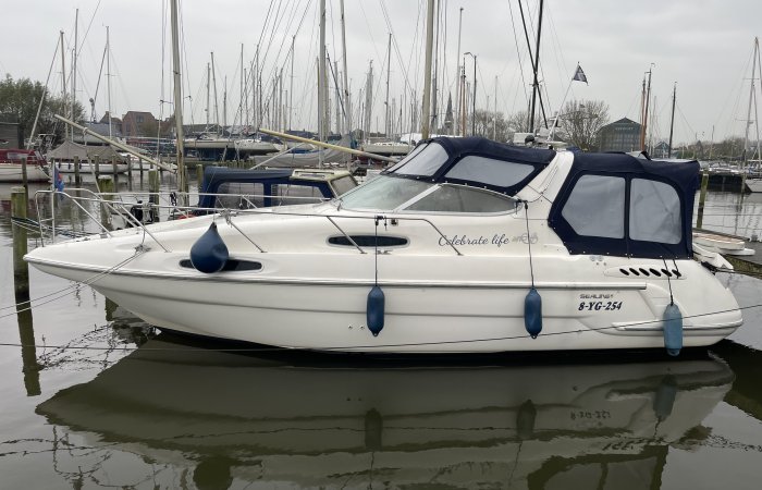 Sealine 310 Ambassador, Speedboat and sport cruiser for sale by Vaarmakelaar