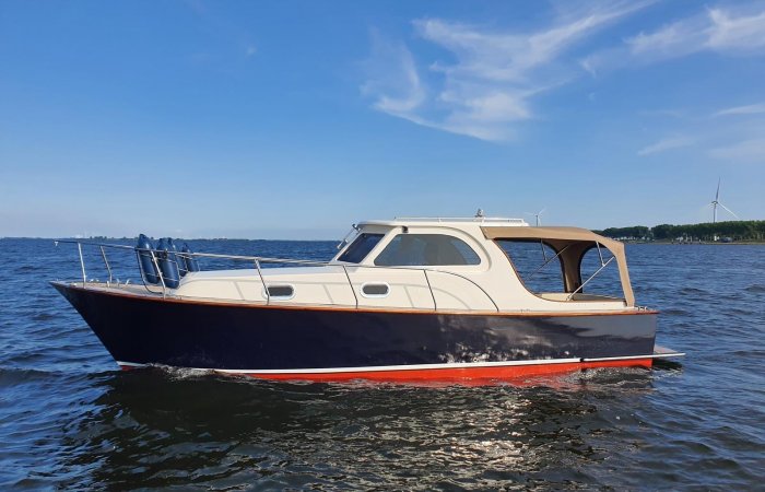 Aqua Marea 8.30 OK, Motor Yacht for sale by Vaarmakelaar