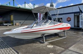 Stratus Bowrider 550 | Suzuki 50 Pk